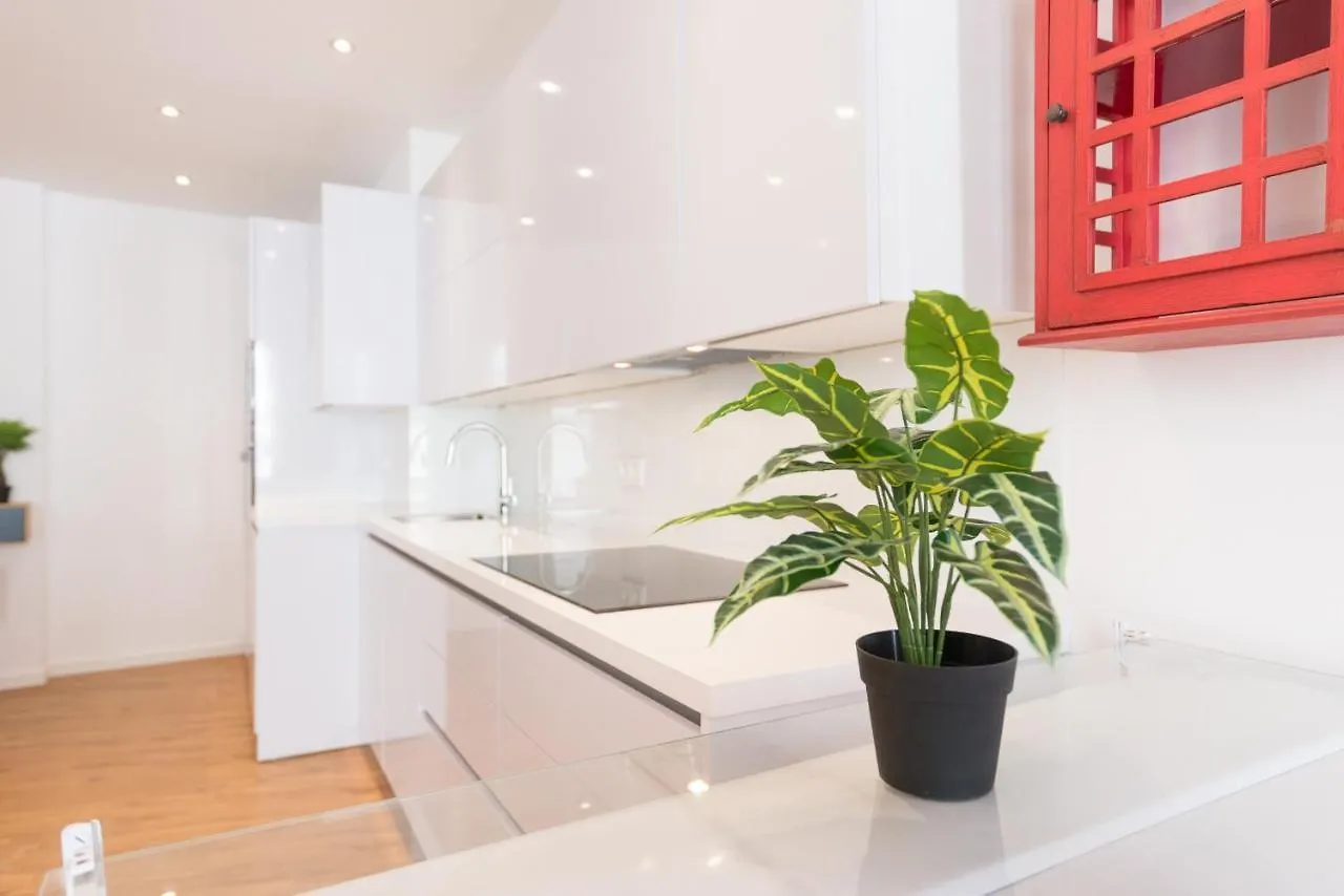 Urbe10 Plaza De La Constitucion 1 Bedroom Apartment Malaga