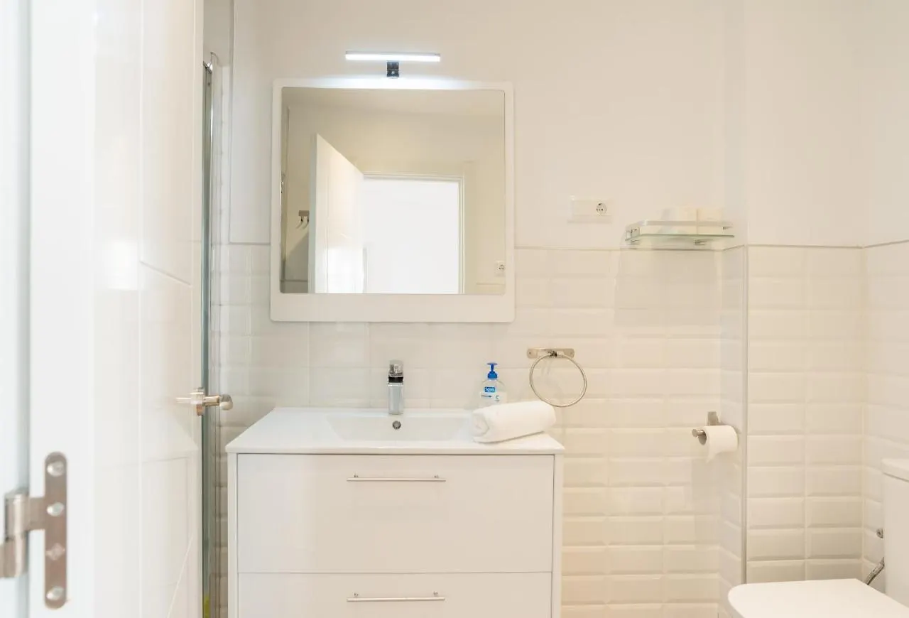 Urbe10 Plaza De La Constitucion 1 Bedroom Apartment Malaga