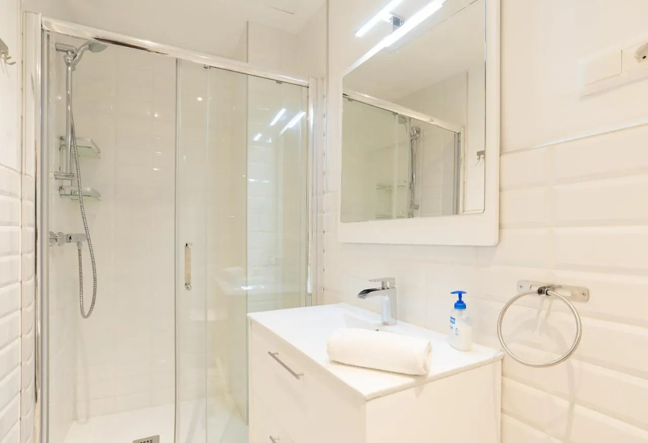 Urbe10 Plaza De La Constitucion 1 Bedroom Apartment Malaga 0*,